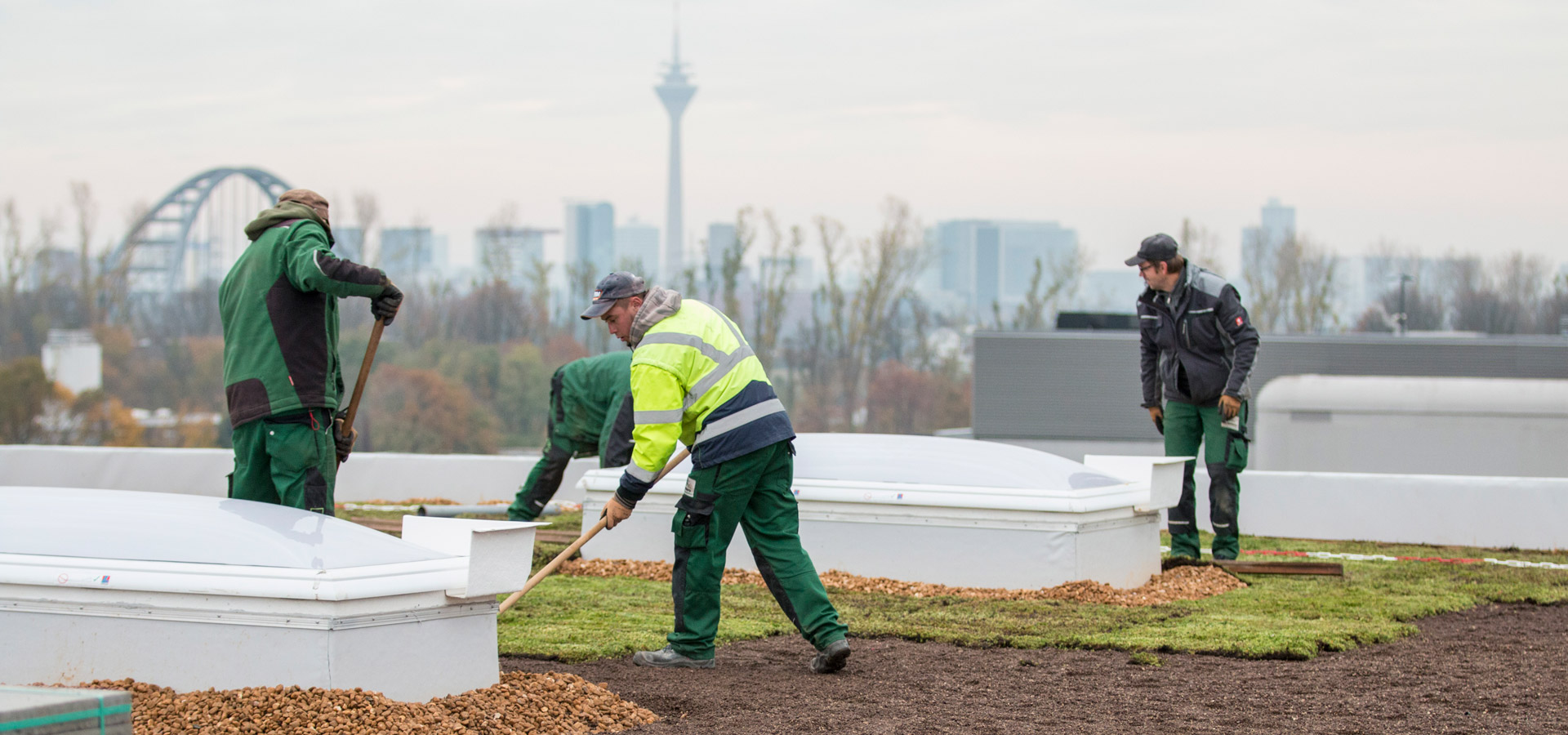 Gartenhof K�sters - Neubau M�belhaus H�ffner