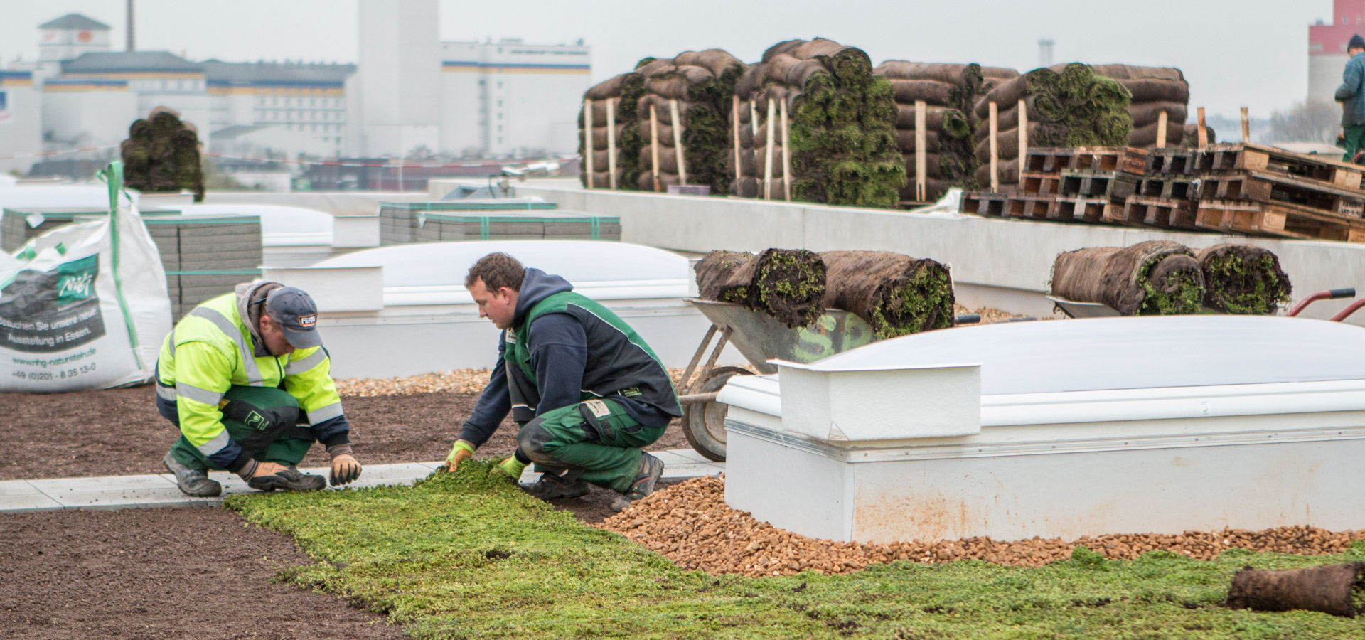 Gartenhof K�sters - Neubau M�belhaus H�ffner